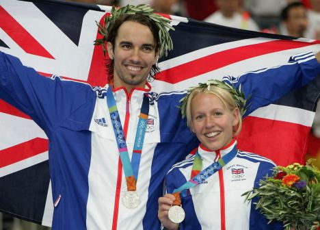 Nathan Robertson a Gail Emmsová